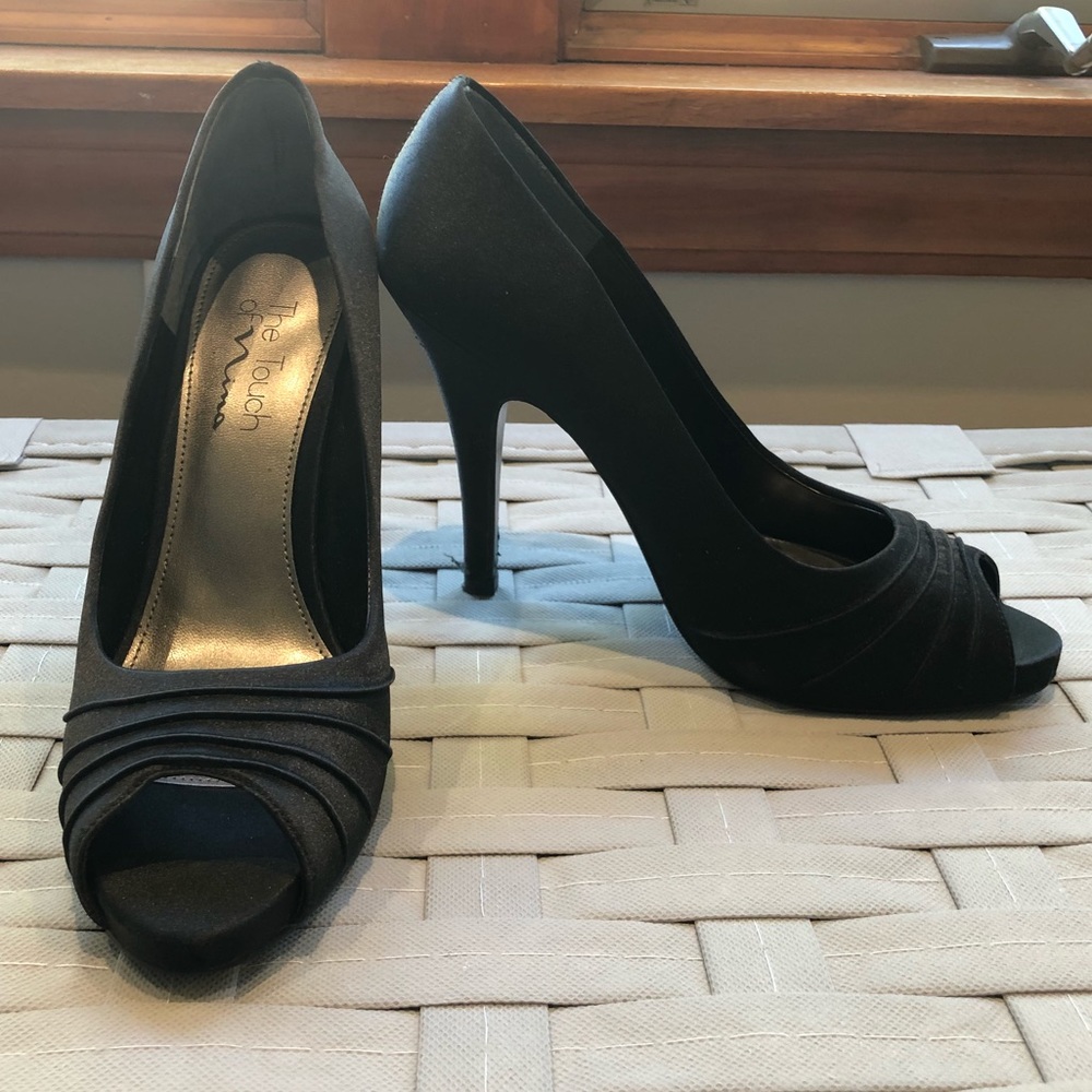 Touch of Nina peep toe pumps